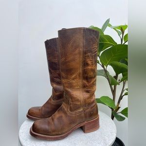 FRYE Campus distressed look boots size 7 14L